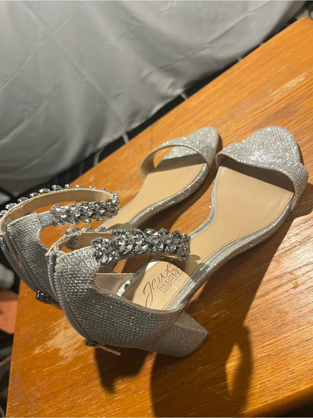Jewel Badgley Mischka Silver Sparkle Ankle Strap Bradley Sandal Heels SZ 6